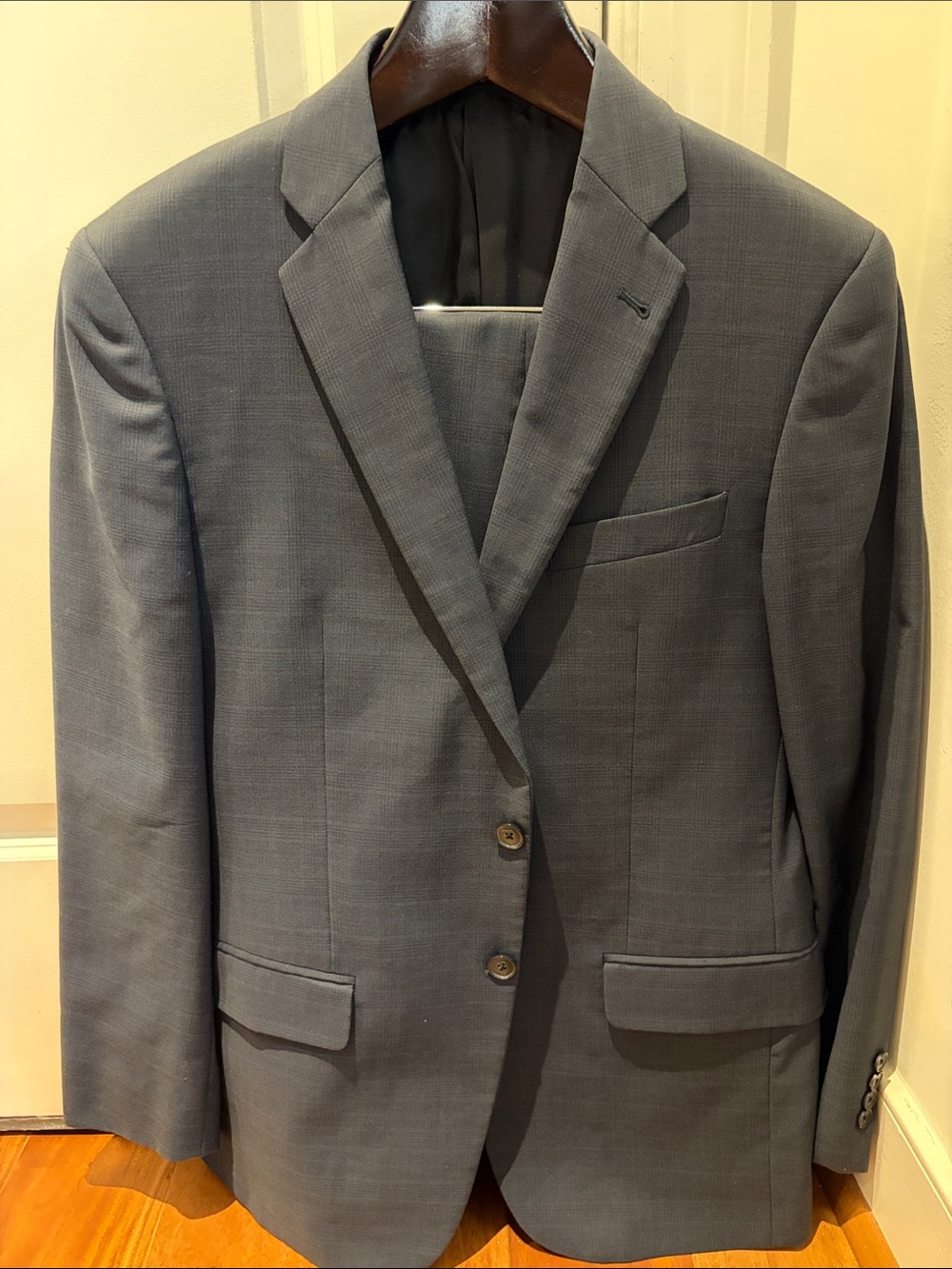 Joseph Abboud blue suit 40R 34W